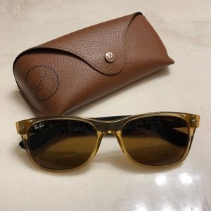 Ray-Ban New Wayfarer Sunglasses & Case